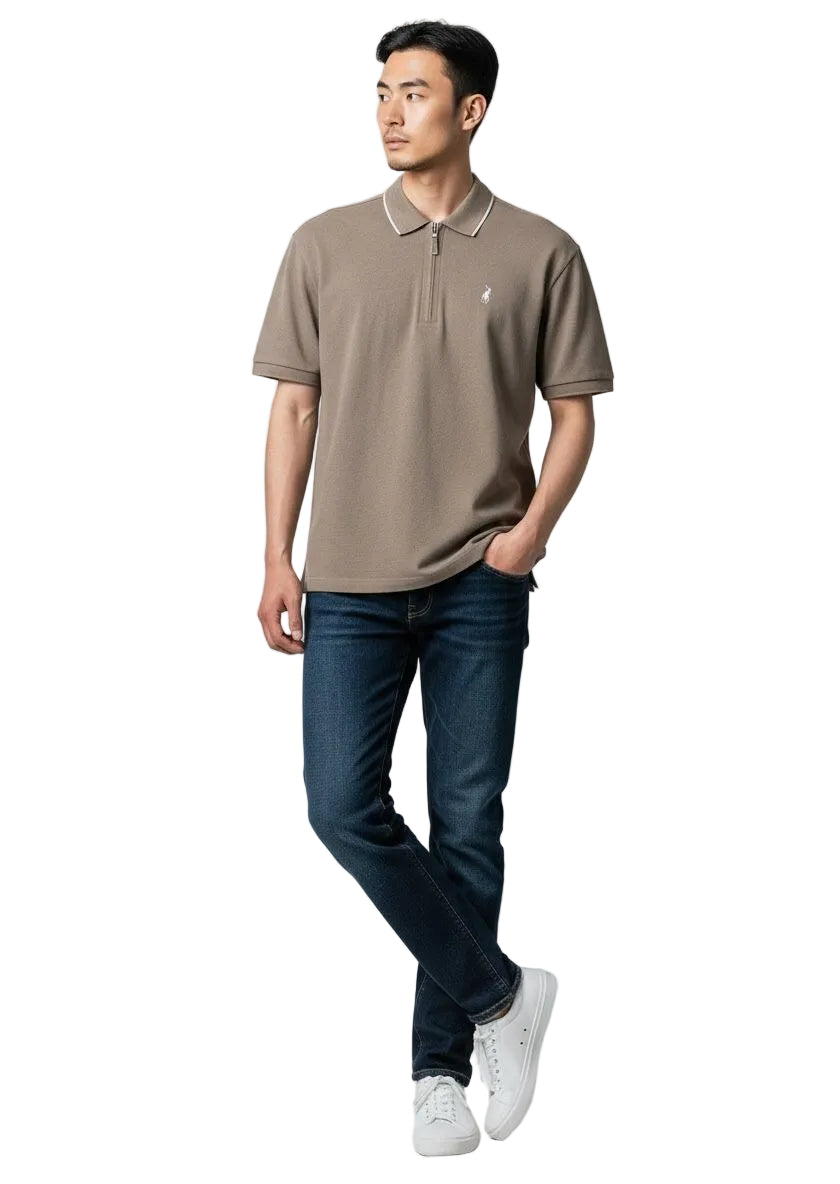 The Polo Essential Pique Quarter-Zip Golfer – Soft Taupe