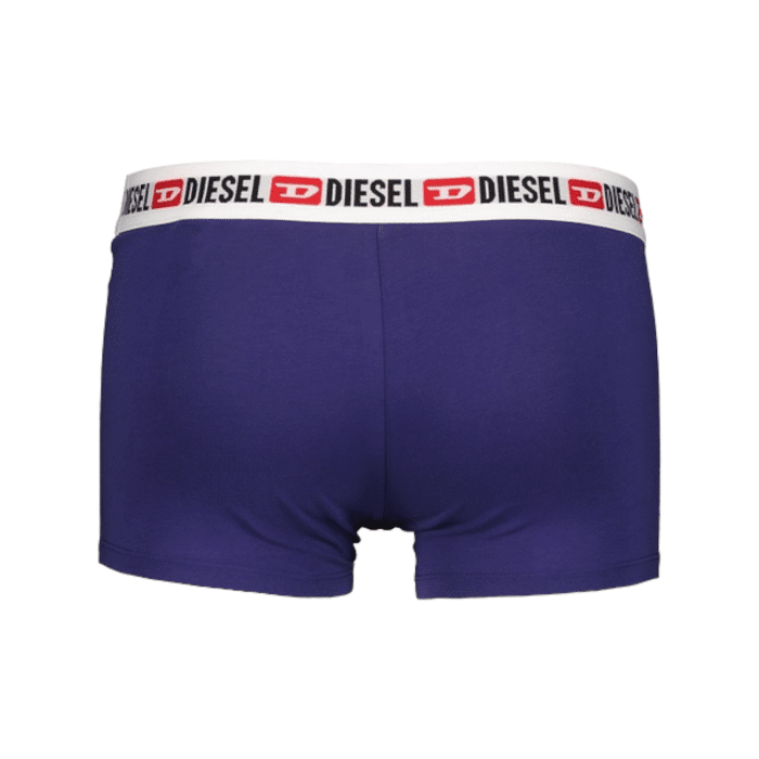 909 26 | The Diesel Shawn 3-Pack Boxer Shorts in Black, Red, and Blue offer a blend of comfort and durability, perfect for everyday wear. Designed with a snug fit and soft fabric, these boxer shorts ensure maximum support and long-lasting quality.