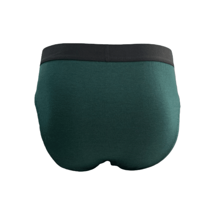 139 5D | The Cutty Cotton Briefs 3-Pack in Grey, Navy and Emerald delivers ultimate comfort with a soft, breathable cotton blend and a snug, tailored fit. Featuring durable construction, moisture-wicking fabric, and a secure waistband, these briefs offer all-day support and a stylish look.