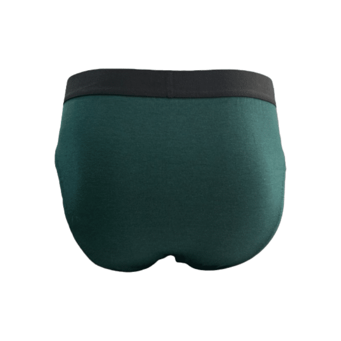 139 6F | The Cutty Cotton Briefs 3-Pack in Navy, Blue and Emerald delivers ultimate comfort with a soft, breathable cotton blend and a snug, tailored fit. Featuring durable construction, moisture-wicking fabric, and a secure waistband, these briefs offer all-day support and a stylish look.