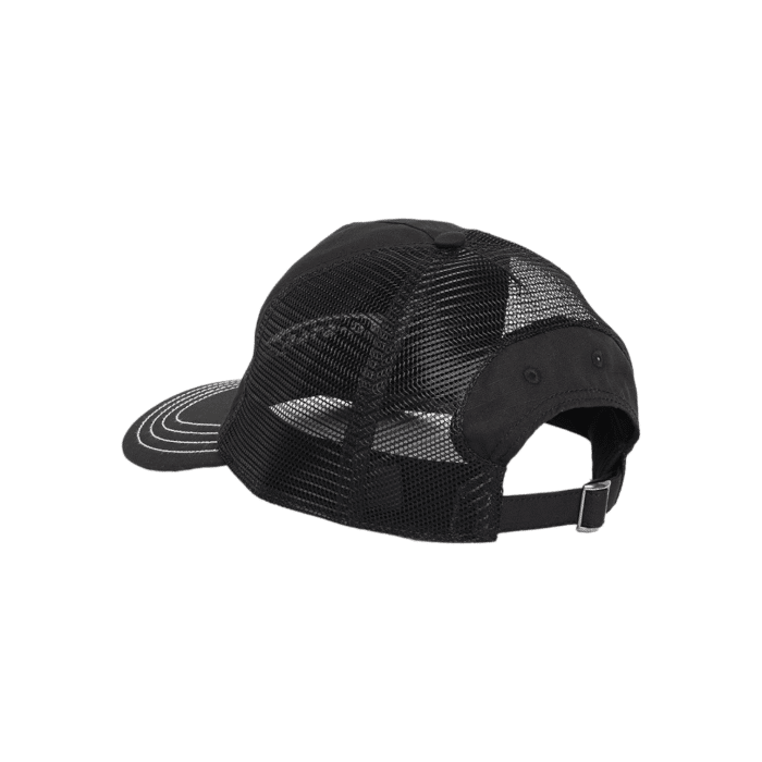 860 23B | The G Star Cap Avernus Trucker in Dark Black combines rugged style with everyday functionality, making it a versatile accessory for any wardrobe. Crafted from durable materials and featuring the signature G Star logo, this cap offers a sleek, understated look while providing a comfortable fit and lasting wear.