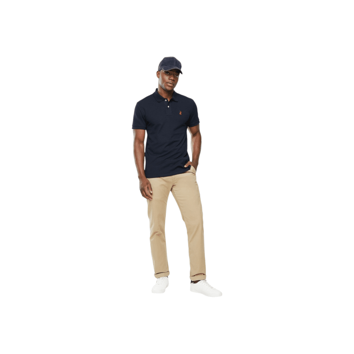 302 5D | The Polo Golfer Stretch Pique in Navy S/S combines classic design with a modern slim fit, making it a versatile addition to any wardrobe. Crafted from high-quality materials, this polo ensures both comfort and style for any occasion.