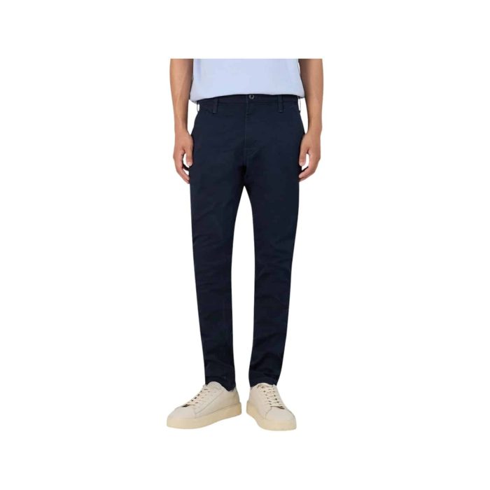 1089 2A | The G-Star Skinny Chino 3.0 in Salute Navy is a modern wardrobe essential that combines a sleek, skinny fit with a sophisticated, versatile color, making it perfect for both casual and semi-formal occasions. Crafted from a premium cotton blend with added stretch, these chinos provide exceptional comfort and freedom of movement while maintaining their shape and sharp silhouette throughout the day. With a classic five-pocket design and thoughtful detailing, including a secure zipper fly and subtle G-Star branding, these chinos effortlessly elevate your style, allowing for seamless transitions from day to night.