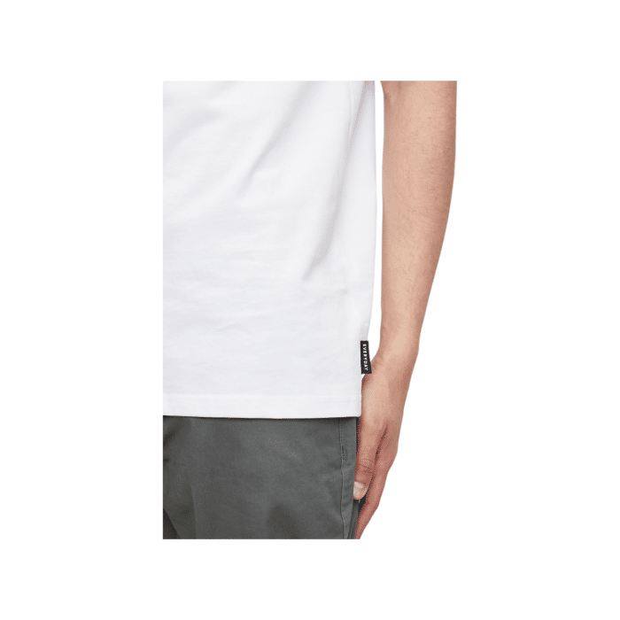 47 12D | The Jonathan D T-Shirt Celer in White offers a sleek, minimalist design crafted from soft, breathable cotton, providing both comfort and durability for everyday wear. Its versatile White hue and classic fit make it a perfect choice for effortless style, whether dressed up or down.