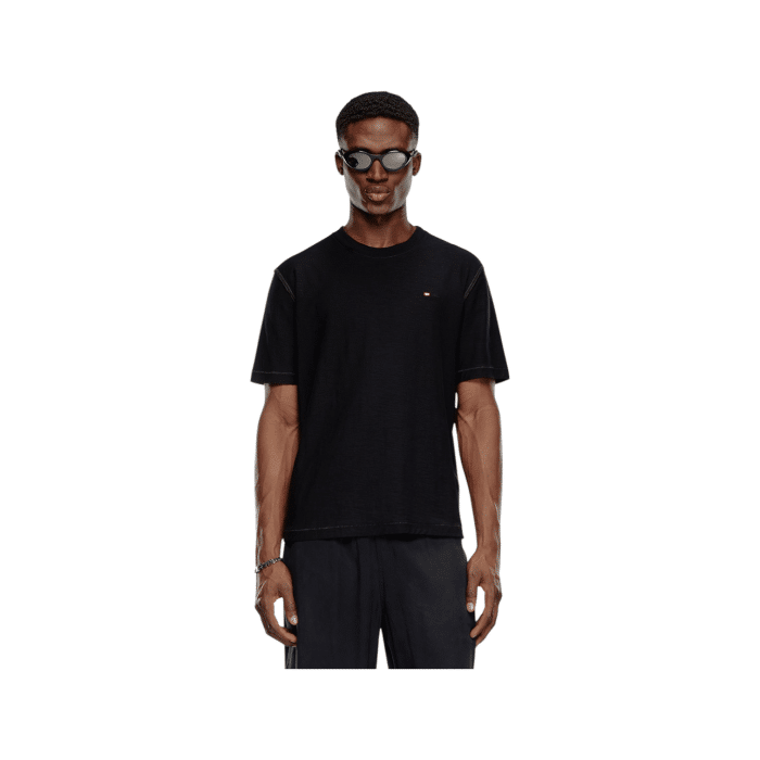 862 93BB | The Diesel T-Shirt T-Adjust K3 Black is a wardrobe staple for any fashion-conscious man. This T Shirt is made from high-quality materials, ensuring that it is both comfortable and stylish. With a range of sizes and designs to choose from, you're sure to find the perfect T Shirt for you.