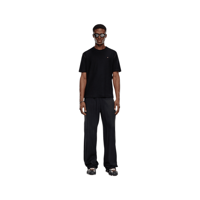 862 93DD | The Diesel T-Shirt T-Adjust K3 Black is a wardrobe staple for any fashion-conscious man. This T Shirt is made from high-quality materials, ensuring that it is both comfortable and stylish. With a range of sizes and designs to choose from, you're sure to find the perfect T Shirt for you.