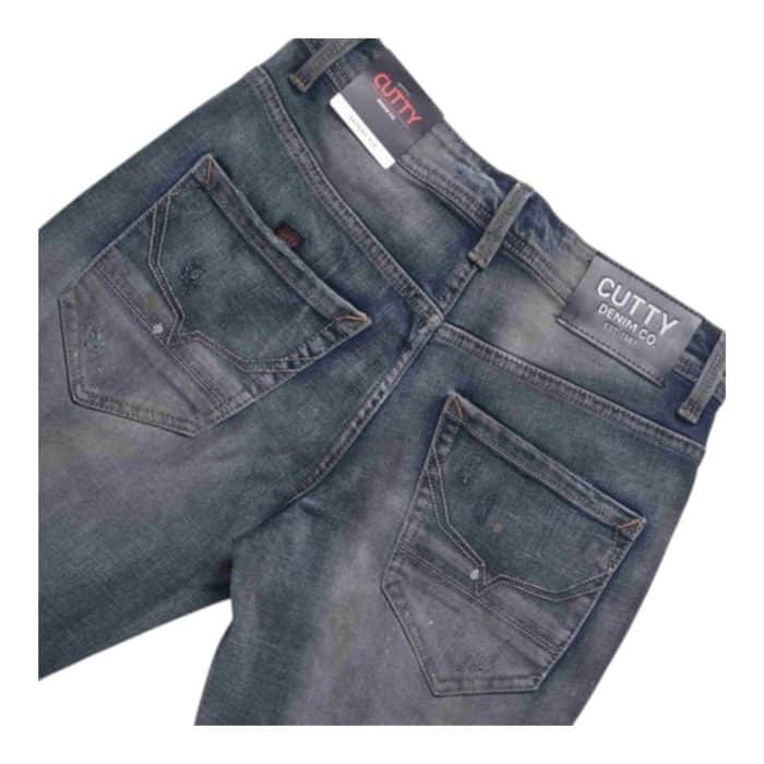 204 73 D | The Cutty Jeans Sabian Dirty Ink combines a unique, distressed wash with a slim, straight-leg fit, creating a modern, edgy look that’s perfect for everyday wear. Crafted from a premium cotton blend with just the right amount of stretch, these jeans offer both comfort and durability, maintaining their shape throughout the day. Versatile enough for casual or smart-casual outfits, the Sabian Dirty Ink’s distinctive finish and tailored fit make it an essential piece for anyone seeking a stylish, functional addition to their wardrobe.