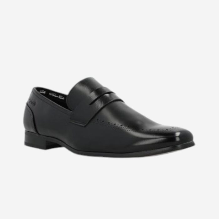 970 29 D | The Gino Paoli Memphis Slip-On Black combines sleek style with effortless convenience, offering a refined look perfect for any formal or smart-casual occasion. Made from high-quality black leather with a polished finish, this slip-on shoe provides a sophisticated touch while ensuring lasting comfort through its cushioned insole and flexible fit. Designed with a durable outsole for stability and easy wear, the Memphis Slip-On Black is ideal for the modern man who values both elegance and practicality in his everyday footwear.