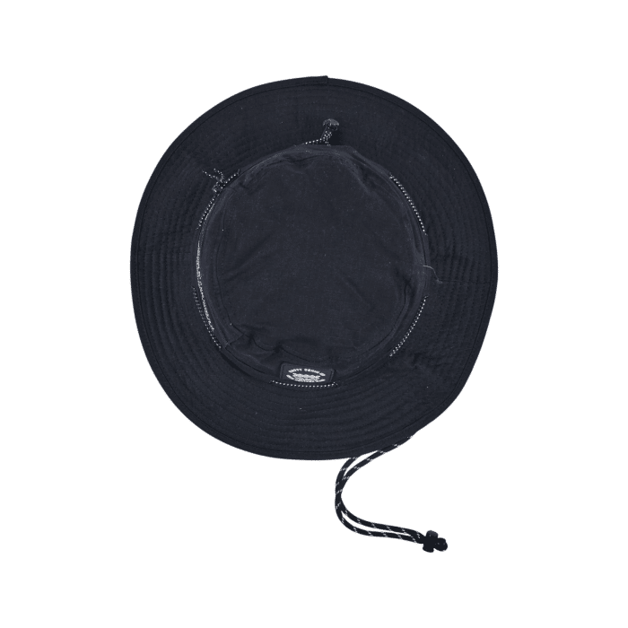 12 12B | Elevate your style with the Cutty Bucket Hat Aurora in sleek black, a perfect blend of timeless design and modern functionality. Featuring a lightweight, durable construction with a wide brim for sun protection, this versatile hat is ideal for casual outings, festivals, and everyday adventures.