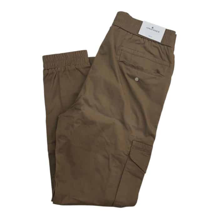 331 46 B rotated | The JD Chino Harrison Dark Taupe combines effortless style with exceptional comfort, crafted from a premium cotton blend that ensures a soft, breathable fit perfect for all-day wear. With a modern, tailored silhouette and slightly tapered legs, these chinos offer a flattering profile while maintaining versatility, seamlessly transitioning from casual outings to more polished settings. Finished in a sophisticated dark taupe hue, they provide endless pairing options, making them a wardrobe essential for those seeking a blend of durability, functionality, and timeless fashion.